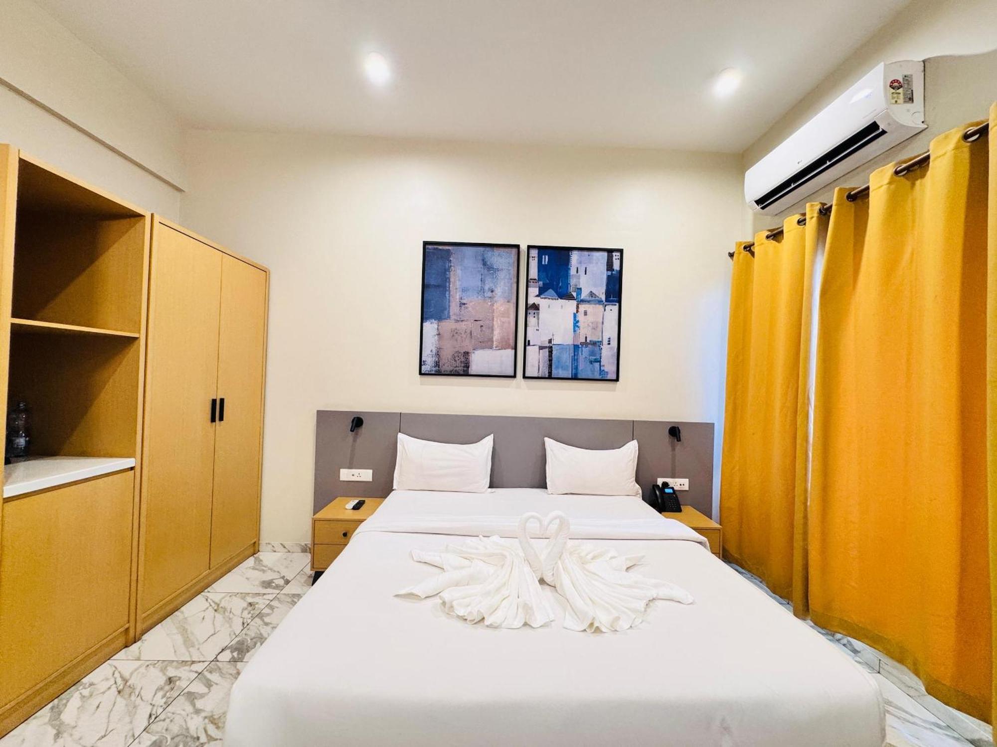 Ixoras Hotel Lemba Kinshasa Ngoại thất bức ảnh