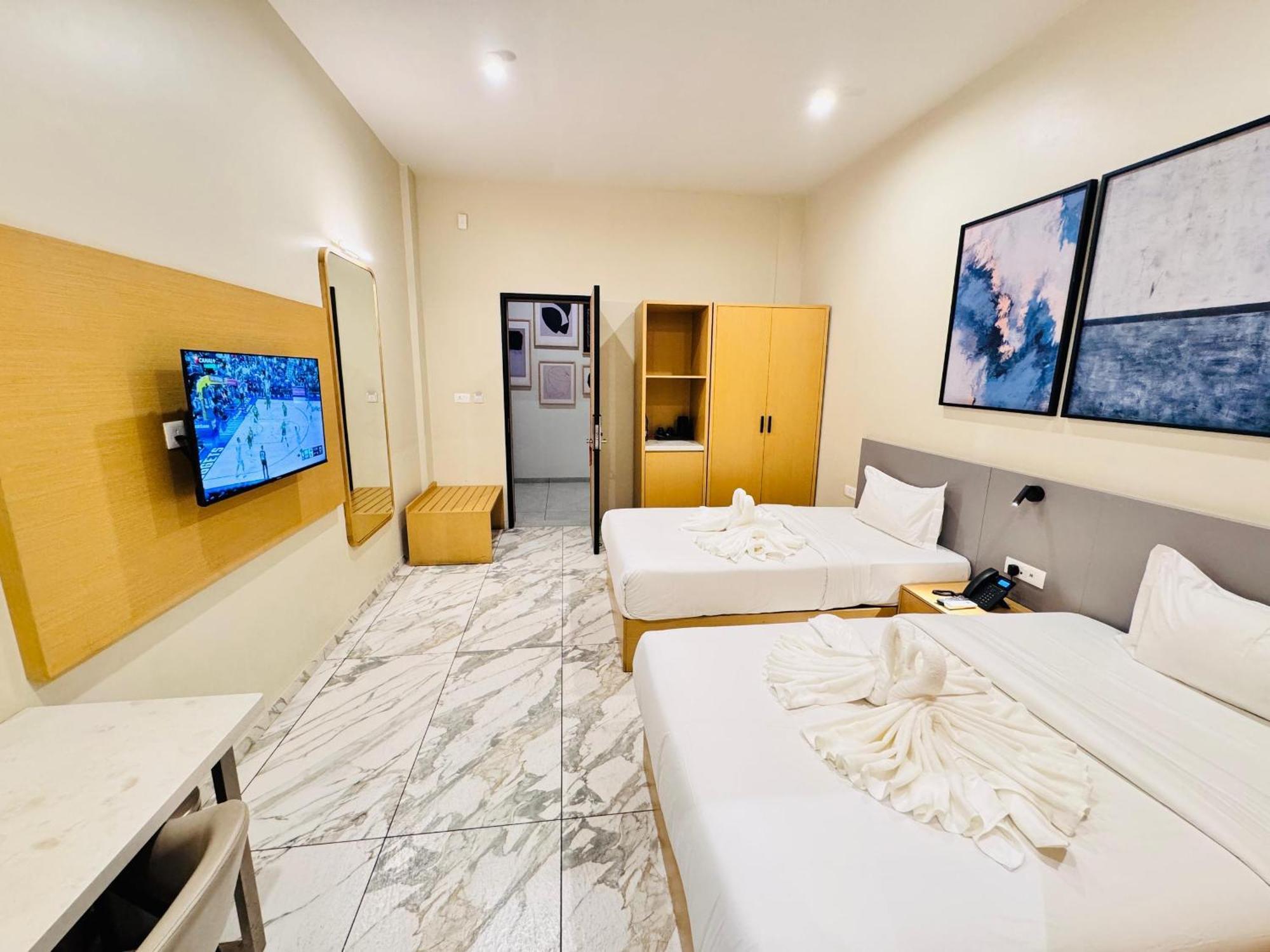Ixoras Hotel Lemba Kinshasa Ngoại thất bức ảnh